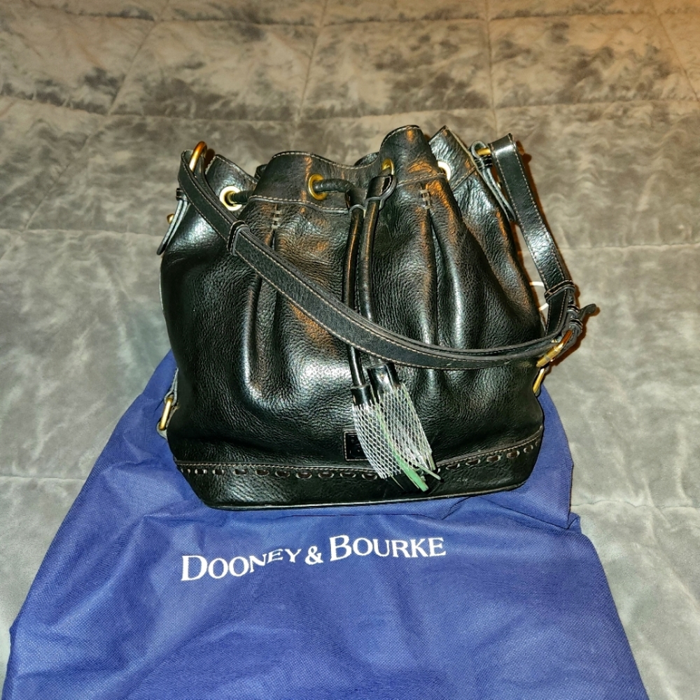 Dooney and Bourke Shoulder Bag